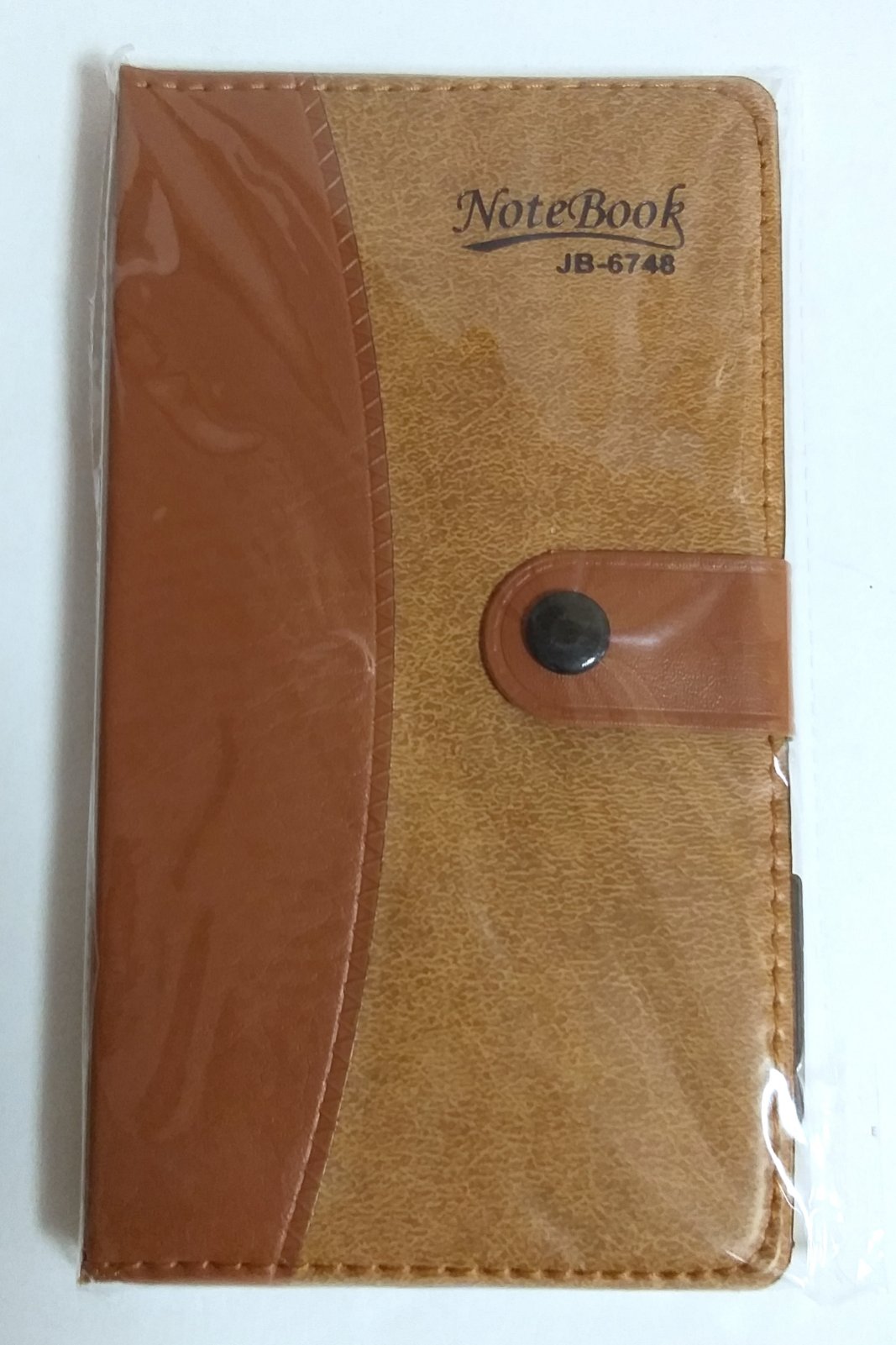 Записная книжка на кнопке с ручкой, 18х10.5 см.,цв.коричневый AR-256 1/12