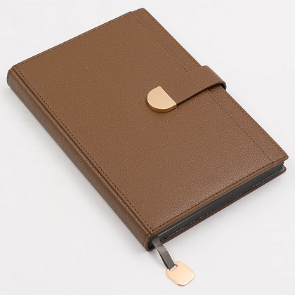 Ежедневник А5 7БЦ 100л DAMIANO КОРИЧНЕВЫЙ к/зам. магн.застежка арт.23500