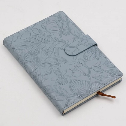 Ежедневник А5 7БЦ 116л FLORISSIMA ГОЛУБОЙ к/зам. магн.клапан арт.23100