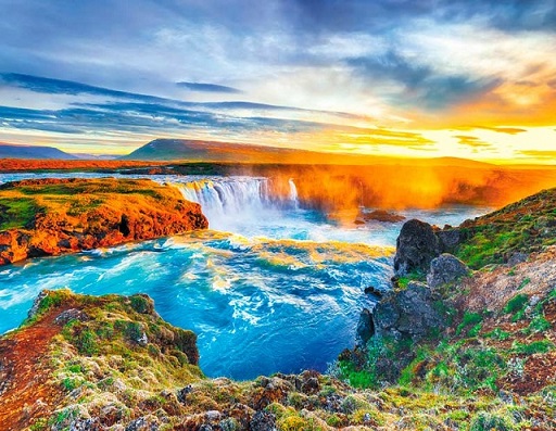 2026 г.Календарь кварт.  3-х. бл. металл+объем "Рассвет над водопадом"   81КТ_343