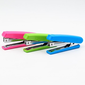 Степлер №10  на 15л. MAYLOTT  цв.ассорти  арт.209  1/12